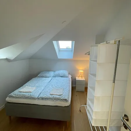 Luxury In The Embassy-area In Apartman